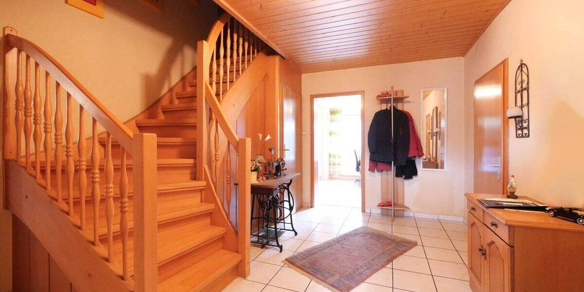 Einfamilienhaus Lichtenau Herbram - 5 Zimmer, 184 m&sup2;, 150.000&euro; | Angebot:25688029