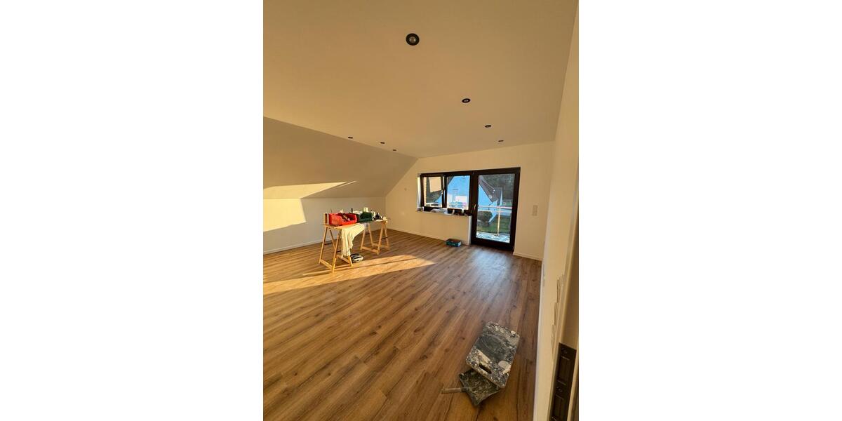 Etagenwohnung Schlangen - 4 Zimmer, 120 m&sup2;, 1.350&euro; | Angebot:27535700