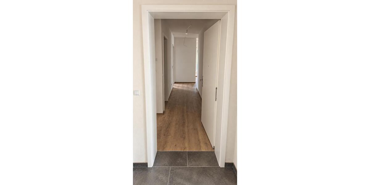 Etagenwohnung Bad Lippspringe - 3 Zimmer, 97 m&sup2;, 1.450&euro; | Angebot:27626215