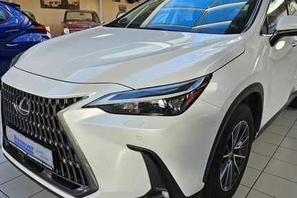 Lexus NX 450h 6.370 km 50.790 &euro; Paderborn 33104