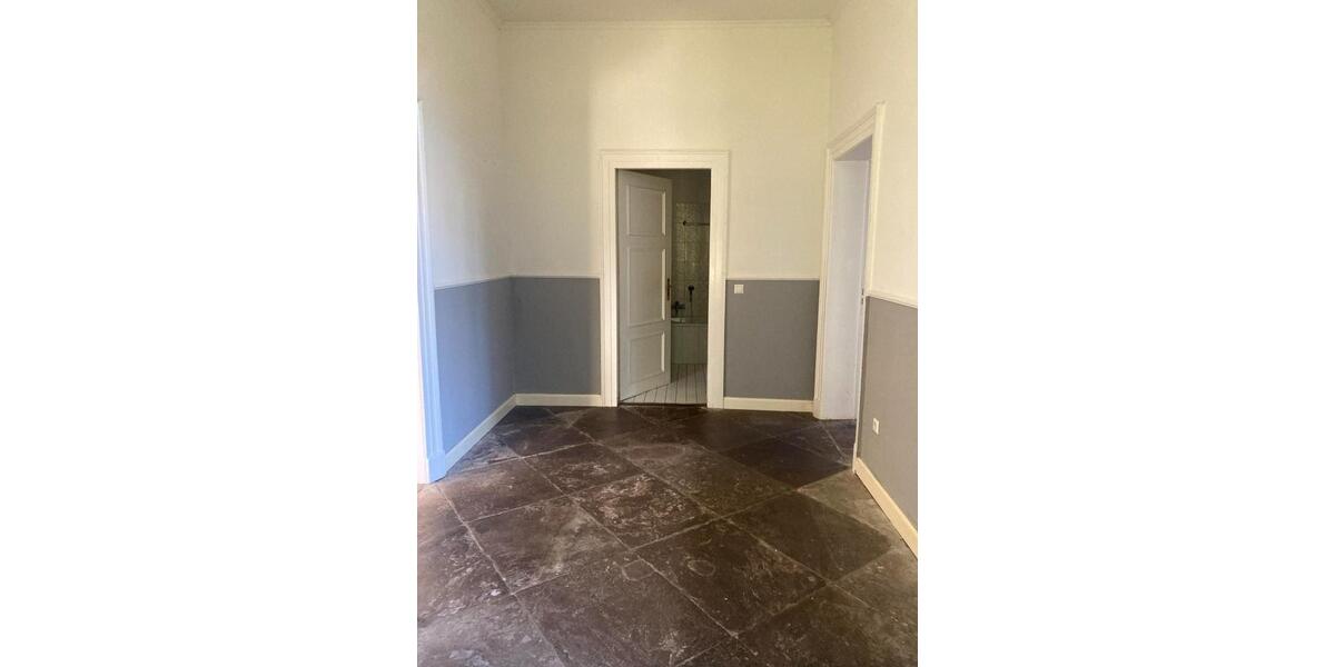 Zentral gelegene EG-Wohnung mit Garten zu vermieten 3 zimmer