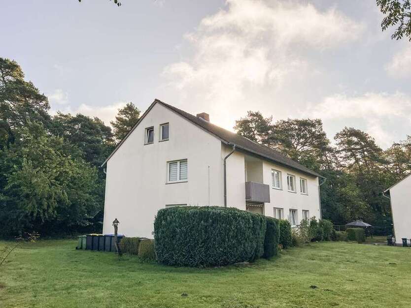 Haus zum Kaufen in Augustdorf 570.000 € 480 m²