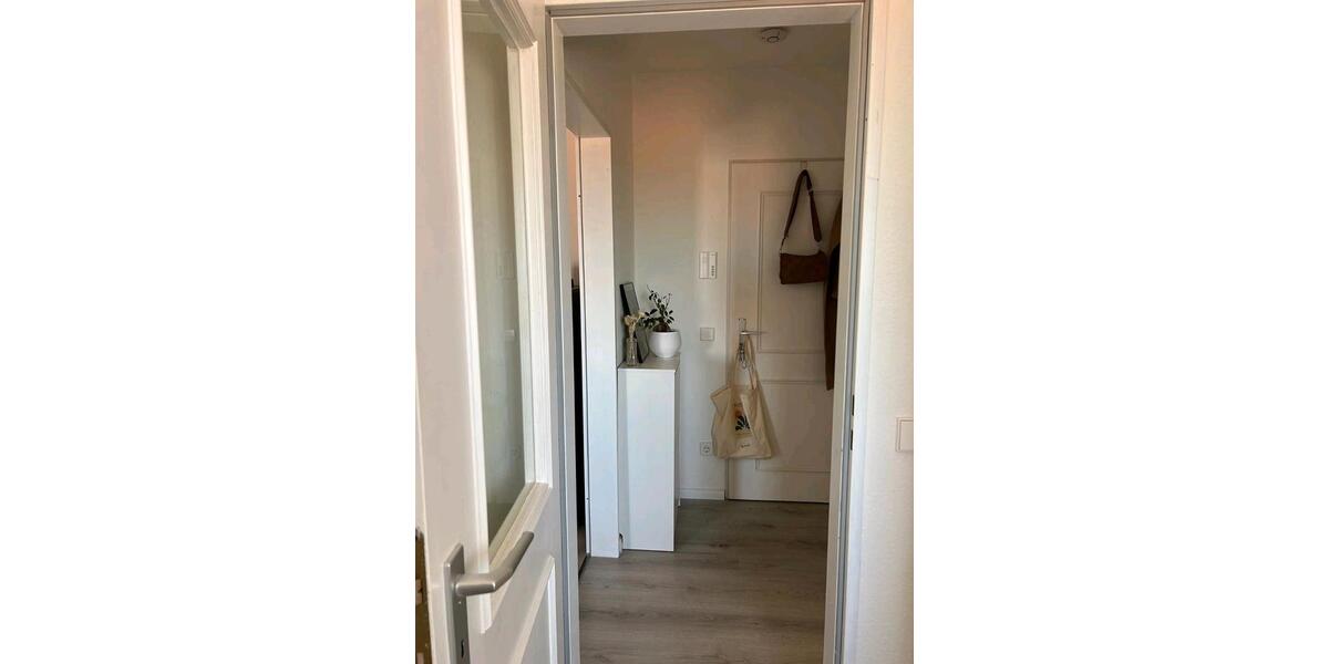 Dachgeschoßwohnung Schloß Holte-Stukenbrock Stukenbrock - 2 Zimmer, 27 m&sup2;, 68.000&euro; | Angebot:26814675