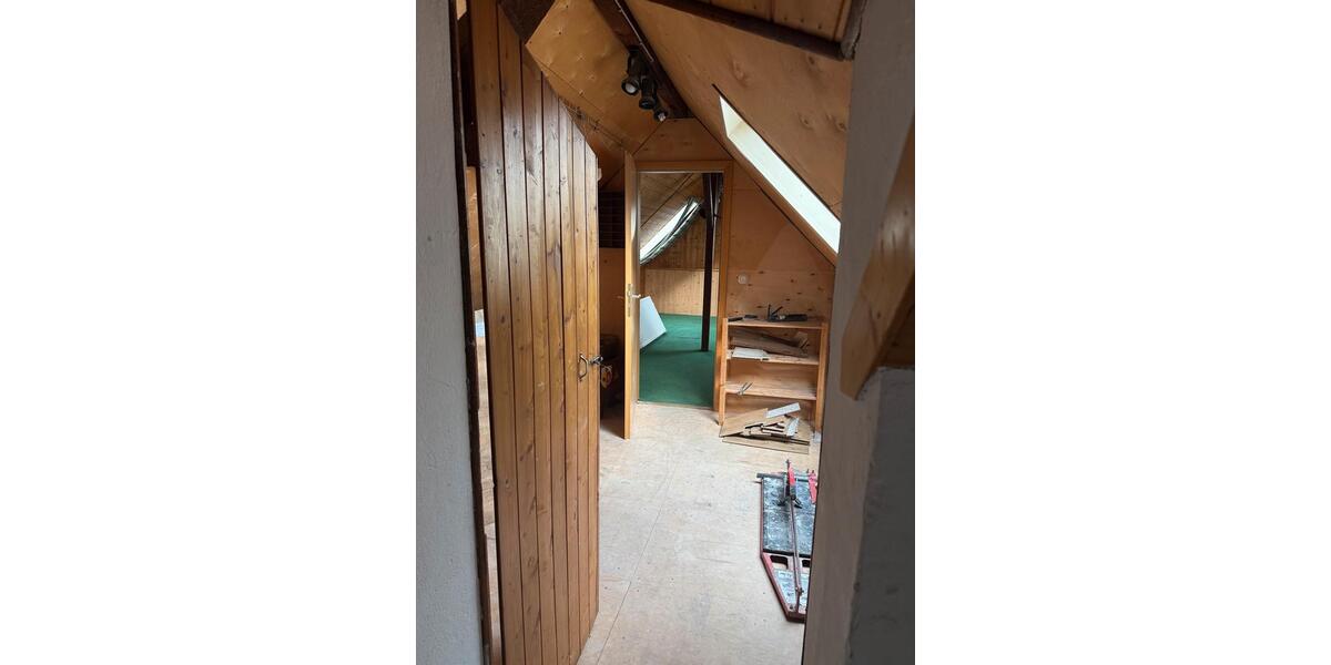 Etagenwohnung Detmold Hakedahl - 3.5 Zimmer, 110 m&sup2;, 950&euro; | Angebot:26615600