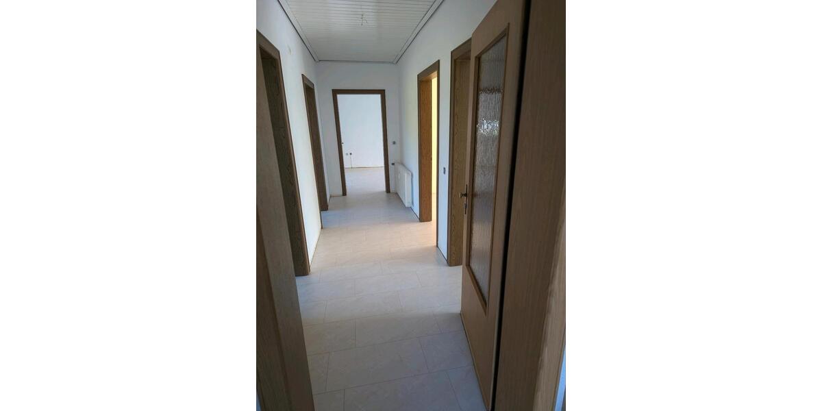 Erdgeschoßwohnung Schloß Holte-Stukenbrock Stukenbrock - 3 Zimmer, 85 m&sup2;, 650&euro; | Angebot:26423160