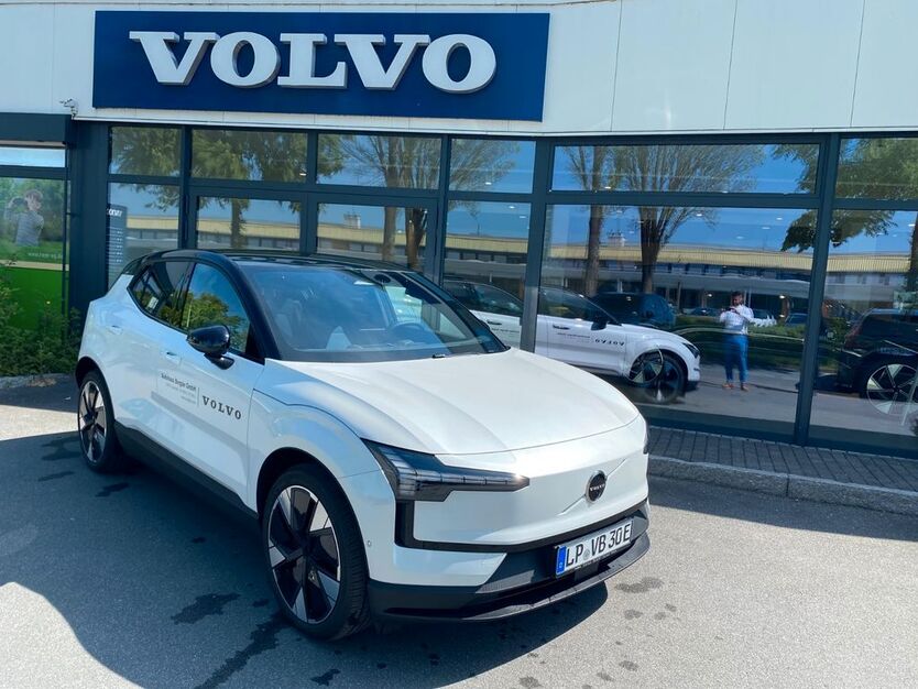 Volvo EX30 2.800 km 43.900 € Lippstadt 59557