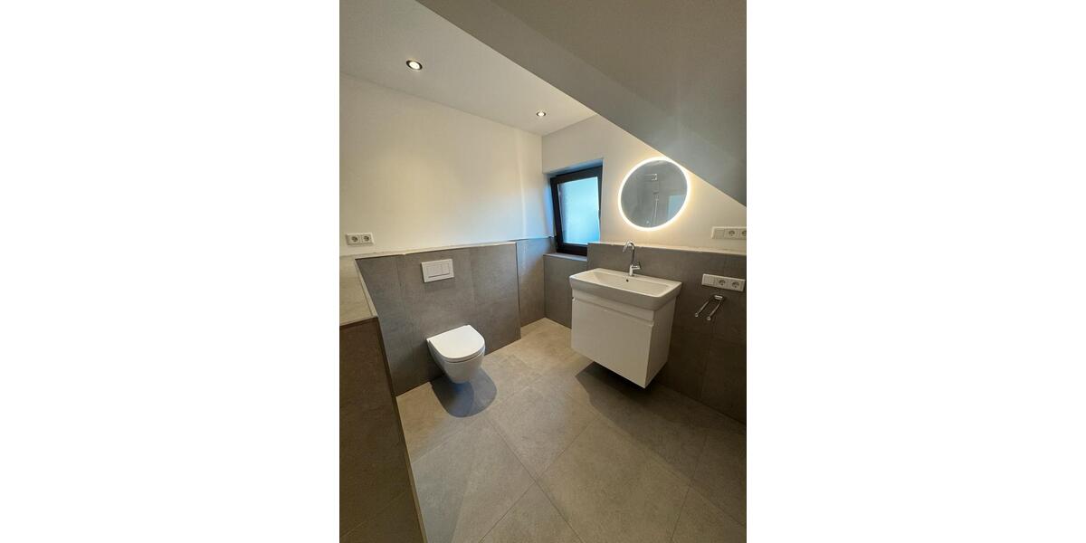 Etagenwohnung Schlangen - 4 Zimmer, 120 m&sup2;, 1.350&euro; | Angebot:27535700