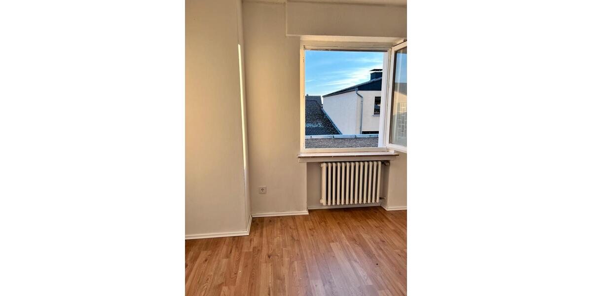 Etagenwohnung Brakel - 3.5 Zimmer, 90 m&sup2;, 550&euro; | Angebot:27594703