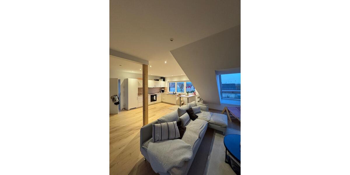 Dachgeschoßwohnung Schlangen - 1.5 Zimmer, 60 m&sup2;, 860&euro; | Angebot:25256366