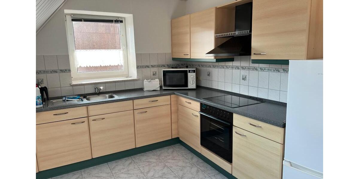 Dachgeschoßwohnung Geseke - 6 Zimmer, 180 m&sup2;, 890&euro; | Angebot:26461476