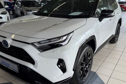 Toyota RAV 4 12.475 km 41.890 &euro; Paderborn 33104