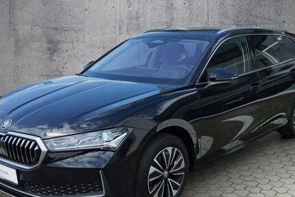 Skoda Superb 17.000 km 45.390 € Paderborn 33104