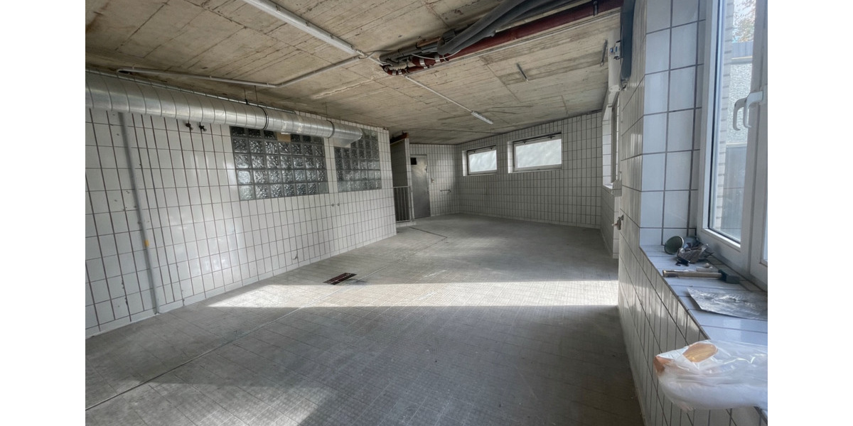 Gewerbeobjekt Altenbeken - 650&euro; | Angebot:24846467