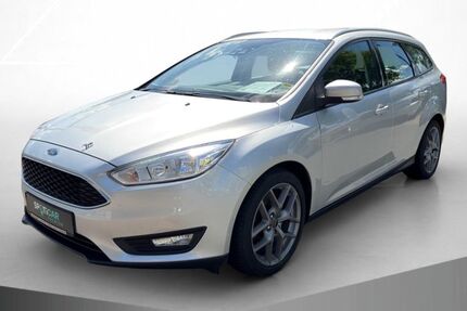 Ford Focus 70.000 km 12.940 &euro; Bad Driburg 33014