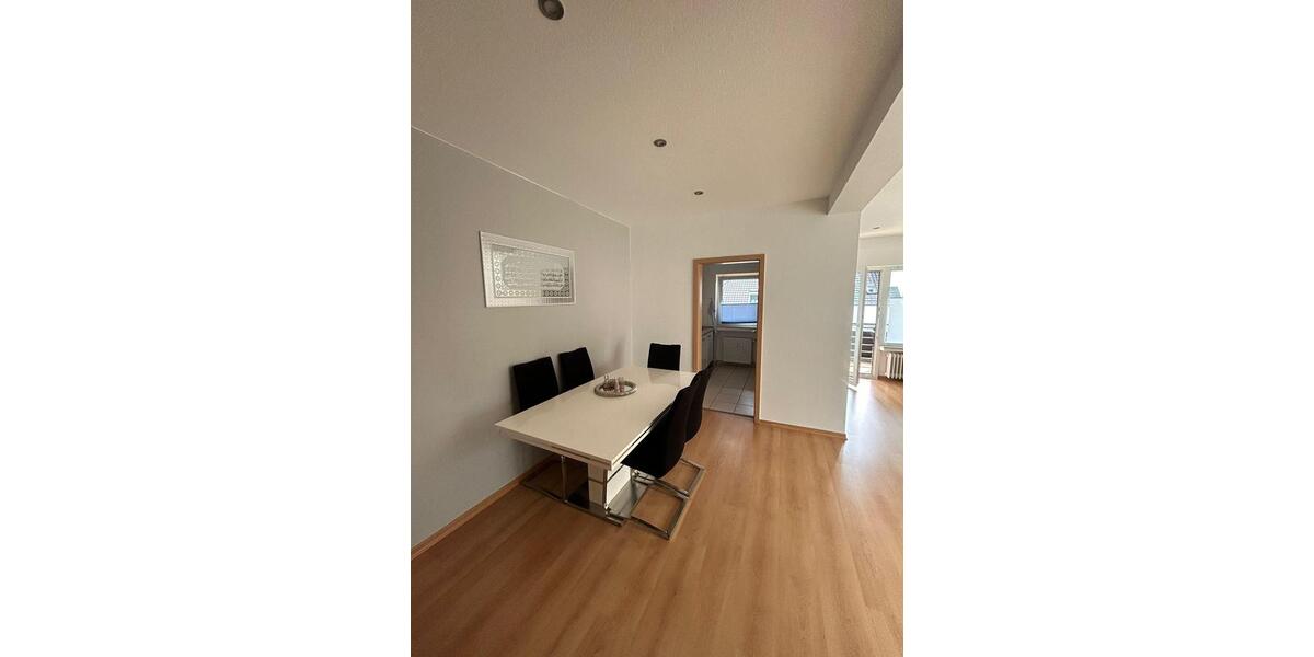 Dachgeschoßwohnung Bad Lippspringe - 3 Zimmer, 72 m&sup2;, 890&euro; | Angebot:27609642