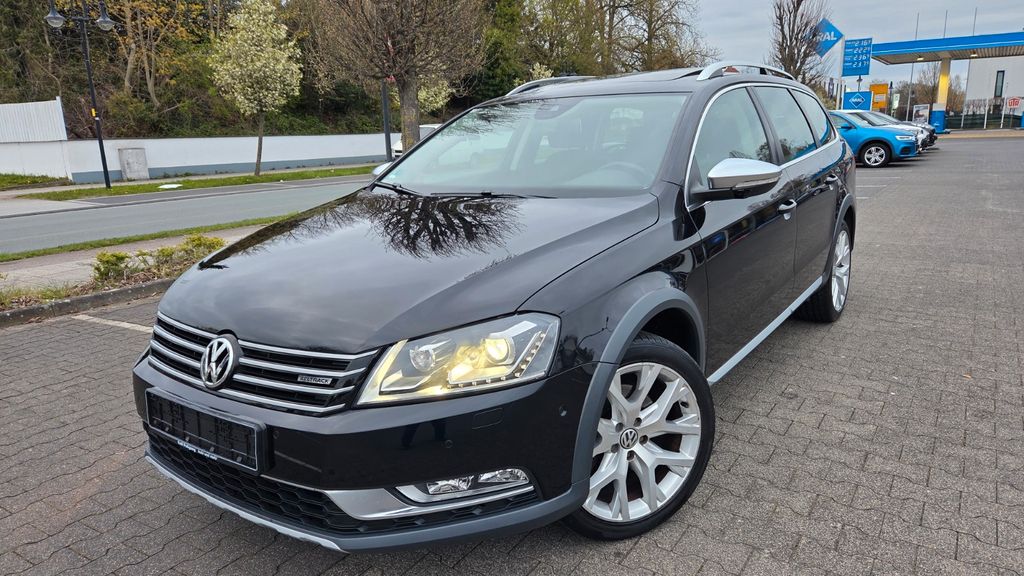 VW Passat Alltrack 175.000 km 8.999 &euro; Salzkotten 33154