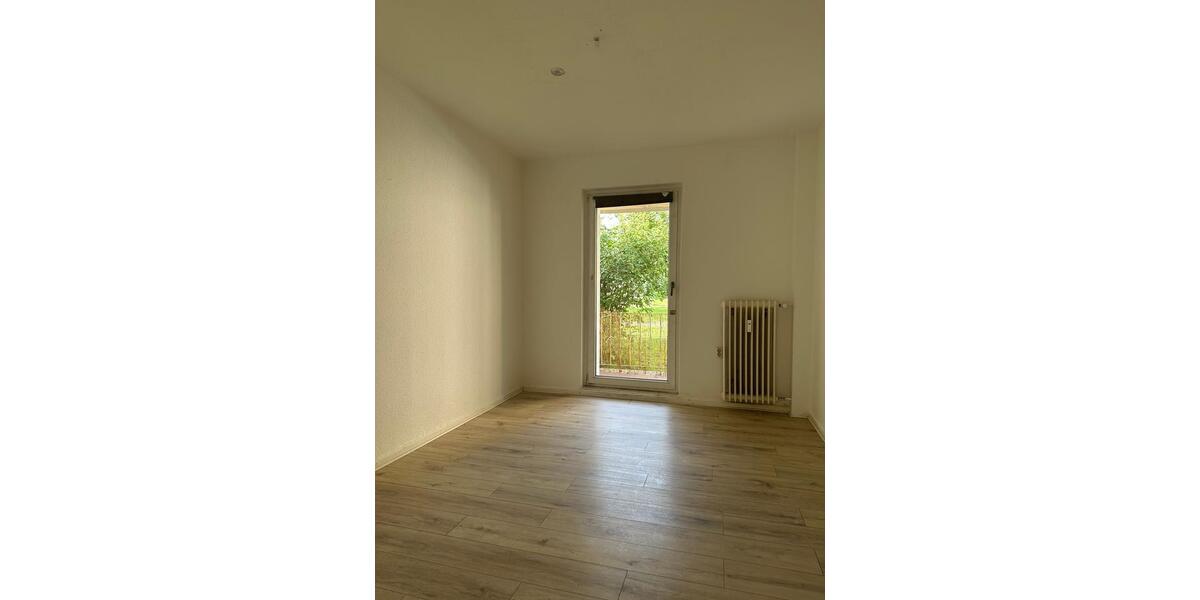 Erdgeschoßwohnung Detmold - 4 Zimmer, 76 m&sup2;, 550&euro; | Angebot:26615956