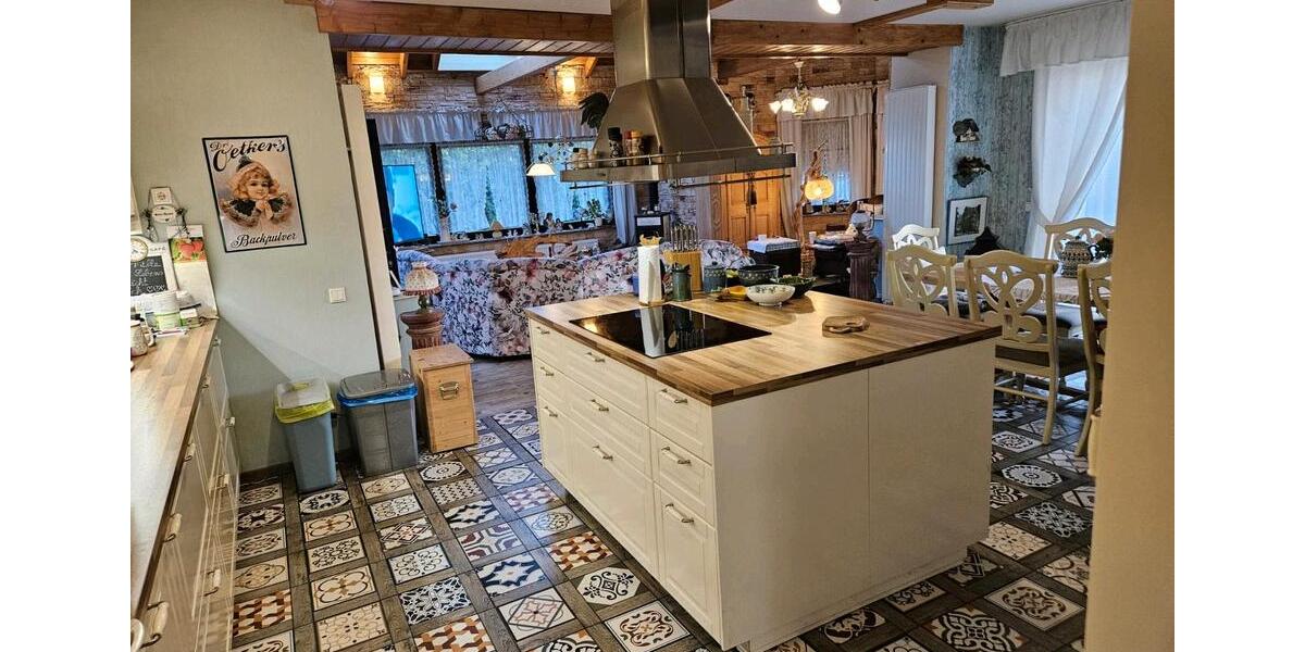 Erdgeschoßwohnung Delbrück - 5 Zimmer, 140 m&sup2;, 1.400&euro; | Angebot:27542460