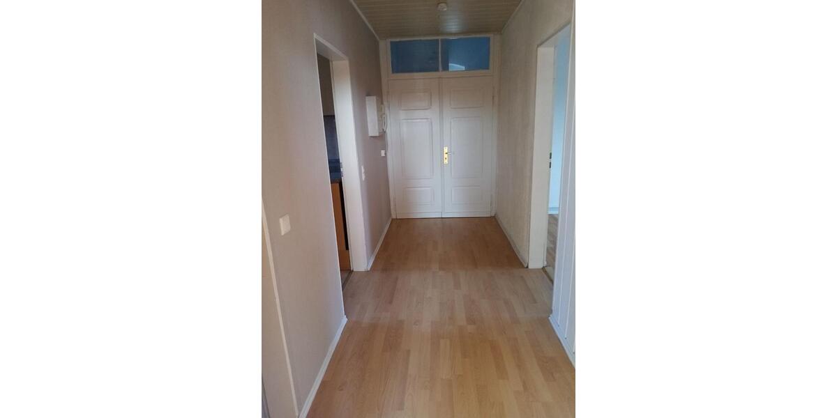 Etagenwohnung Steinheim - 4 Zimmer, 100 m&sup2;, 700&euro; | Angebot:26465581