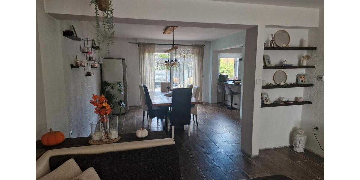 Einfamilienhaus Salzkotten - 13 Zimmer, 289 m&sup2;, 590.000&euro; | Angebot:27428301