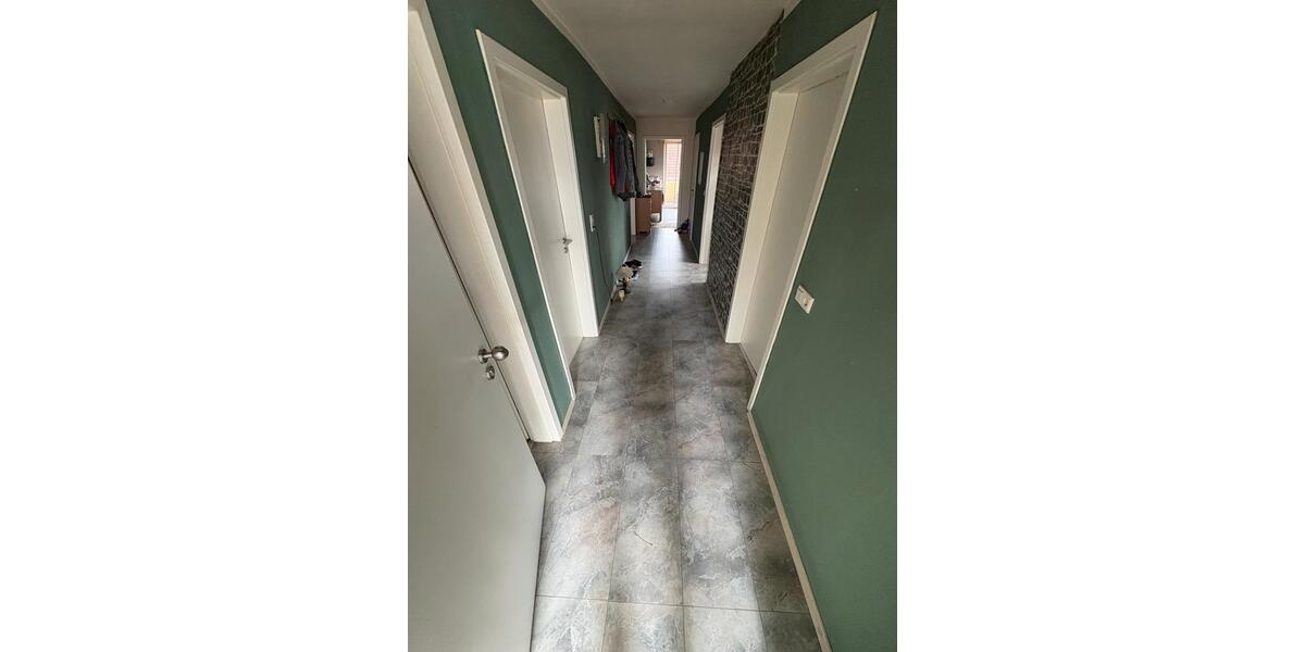 Dachgeschoßwohnung Paderborn - 5 Zimmer, 88 m&sup2;, 650&euro; | Angebot:25635891