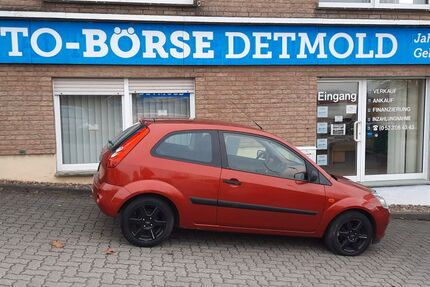 Ford Fiesta 164.910 km 2.500 &euro; Detmold 32758