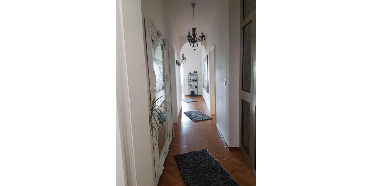Etagenwohnung Detmold Hakedahl - 1 Zimmer, 142 m&sup2;, 1.300&euro; | Angebot:24751116