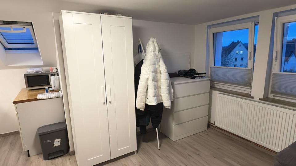 Dachgeschoßwohnung Horn-Bad Meinberg Bad Meinberg - 2 Zimmer, 40 m&sup2;, 380&euro; | Angebot:26337249