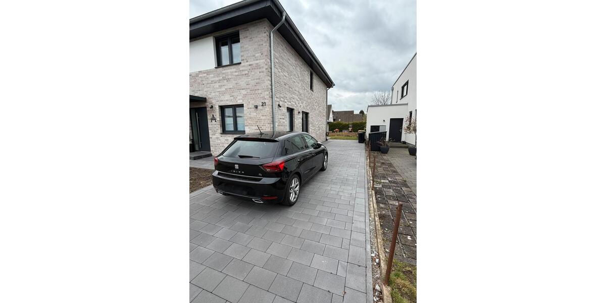 Doppelhaushälfte Rietberg - 4 Zimmer, 126 m&sup2;, 1.600&euro; | Angebot:26022954