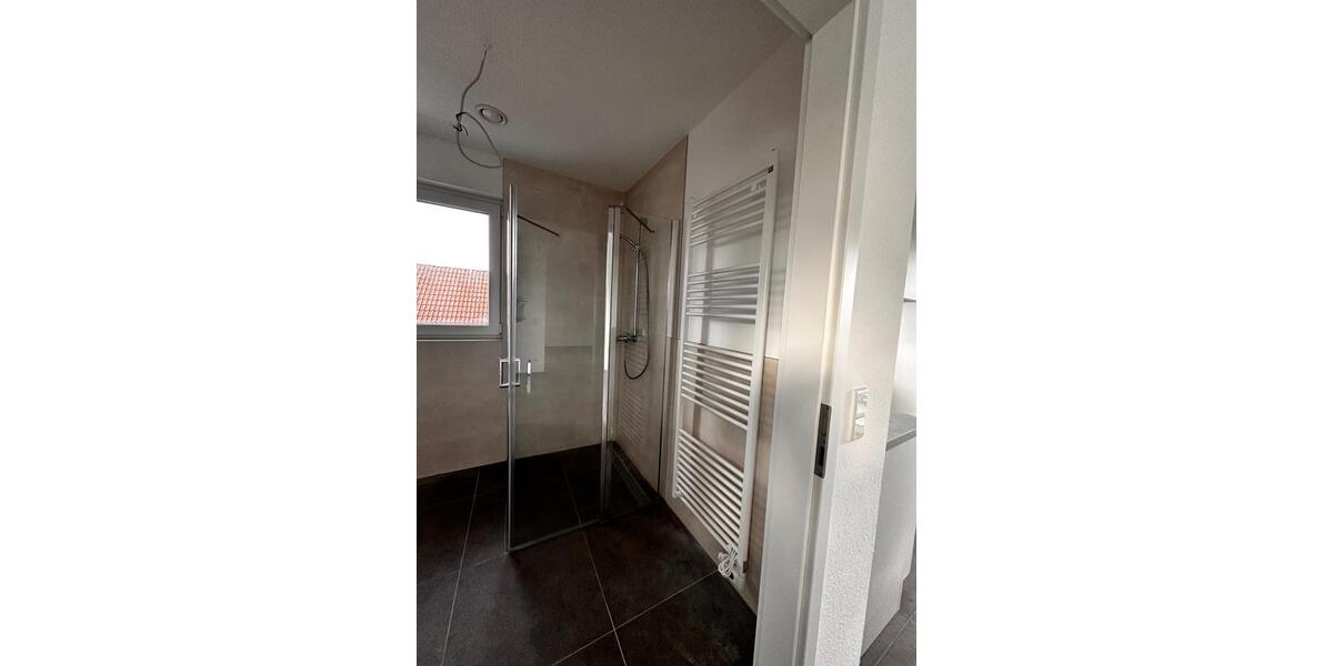 Dachgeschoßwohnung Borchen - 2 Zimmer, 89 m&sup2;, 1.240&euro; | Angebot:26311854