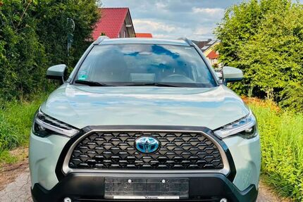 Toyota Corolla Cross 34.700 km 31.990 &euro; Bad Driburg 33014