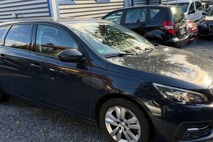 Peugeot 308 168.000 km 7.999 &euro; Detmold 32758