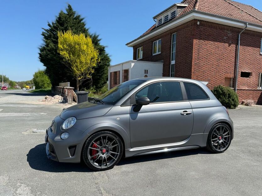Abarth 695 34.000 km 30.900 € Erwitte 59597
