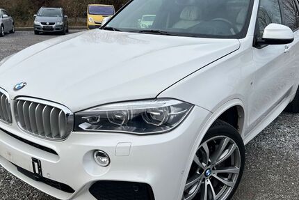 BMW X5 121.000 km 31.900 &euro; Schlangen 33189