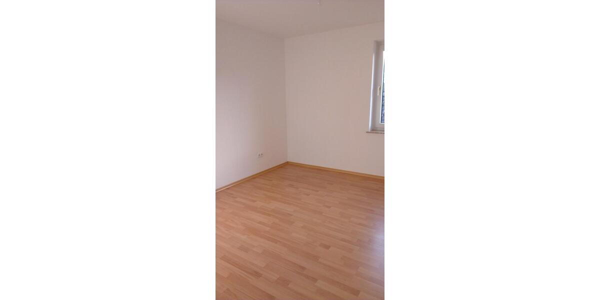 Etagenwohnung Bad Lippspringe - 2 Zimmer, 68 m&sup2;, 690&euro; | Angebot:27608701