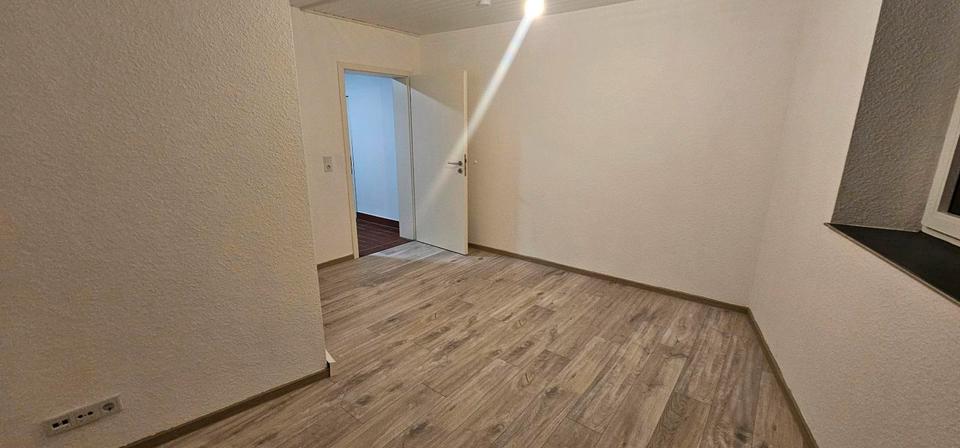 Erdgeschoßwohnung Bad Wünnenberg - 2 Zimmer, 85 m&sup2;, 585&euro; | Angebot:26665023