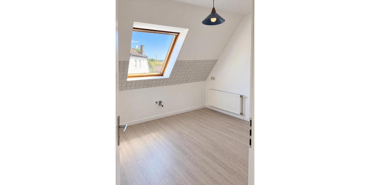 Etagenwohnung Büren - 4 Zimmer, 130 m&sup2;, 1.020&euro; | Angebot:27600988