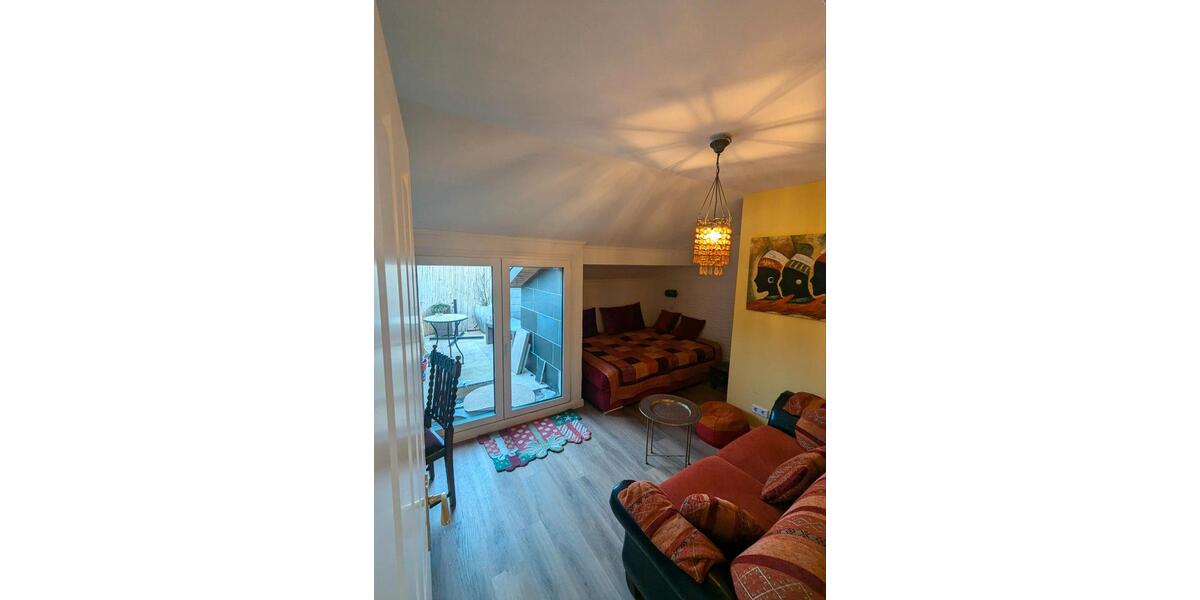 Dachgeschoßwohnung Paderborn Neuenbeken - 1 Zimmer, 45 m&sup2;, 730&euro; | Angebot:24485172