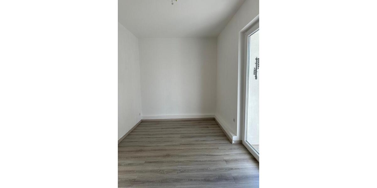 Etagenwohnung Detmold - 3 Zimmer, 52 m&sup2;, 450&euro; | Angebot:26465481