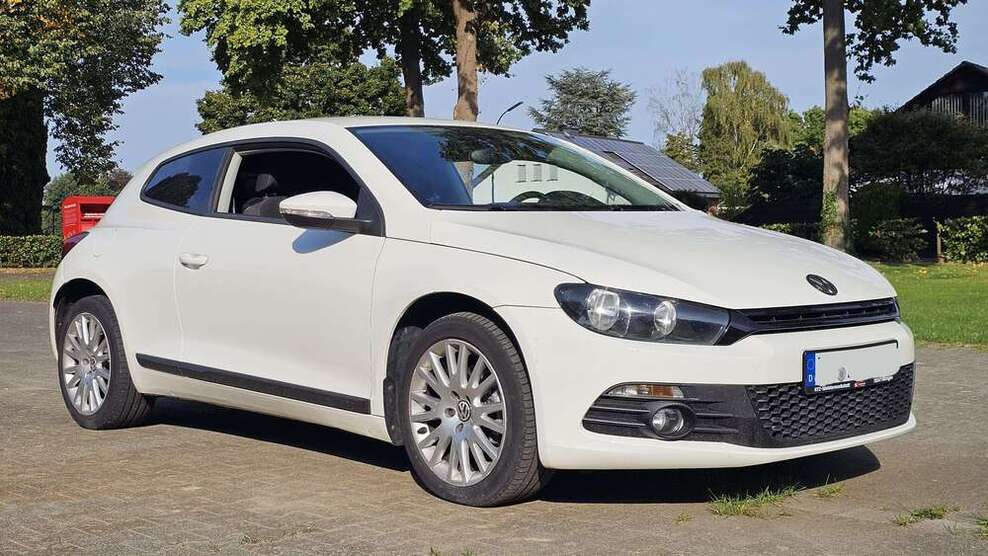 VW Scirocco 139.000 km 5.500 € Paderborn 33102