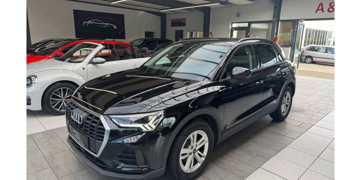 Audi Q3 180.000 km 22.900 &euro; Detmold 32758