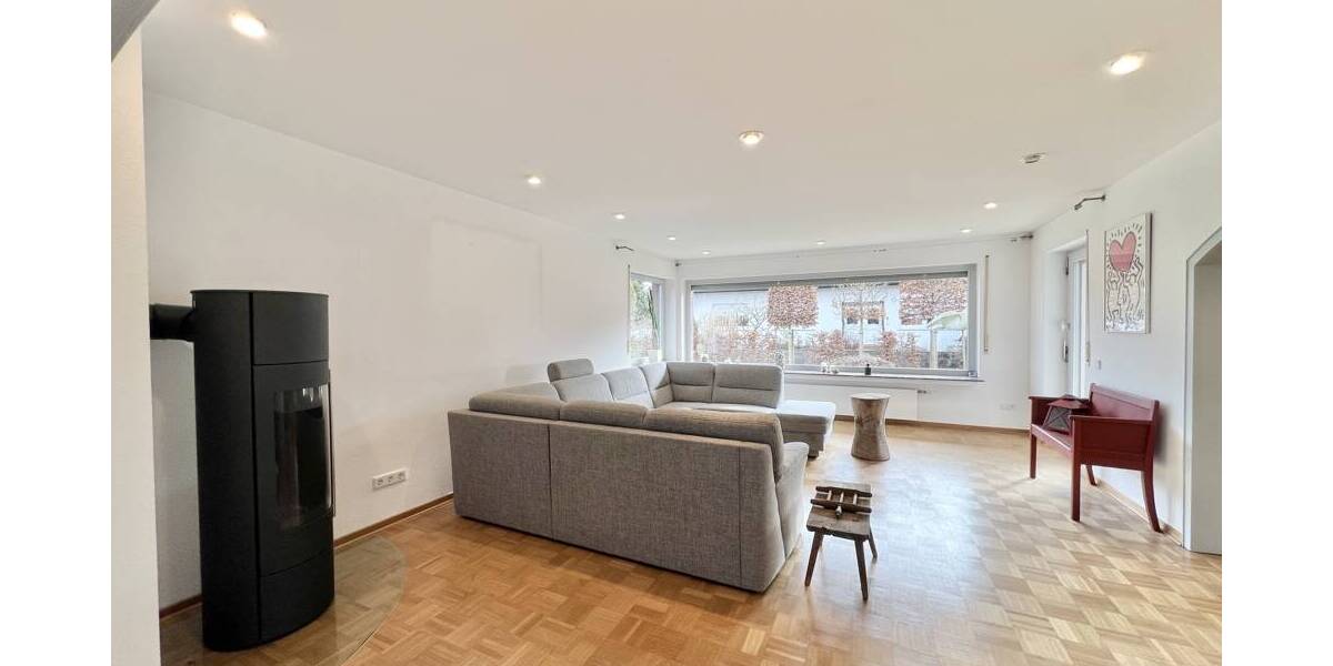 Einfamilienhaus Detmold Diestelbruch - 6 Zimmer, 219 m&sup2;, 525.000&euro; | Angebot:26081142