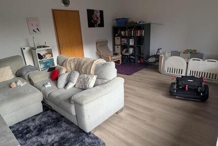 Haus Schlangen - 5 Zimmer, 140 m&sup2;, 1.550&euro; | Angebot:25852722