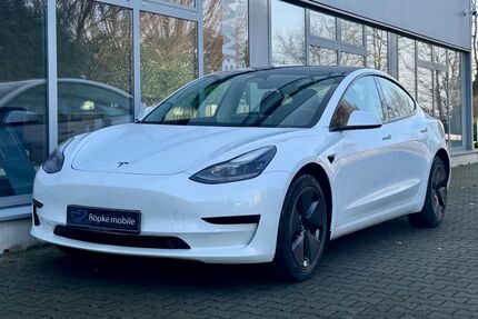 Tesla Model 3 64.973 km 26.890 &euro; Paderborn 33100
