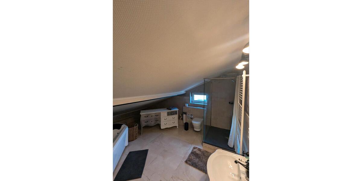 Dachgeschoßwohnung Paderborn Neuenbeken - 1 Zimmer, 45 m&sup2;, 700&euro; | Angebot:24485172