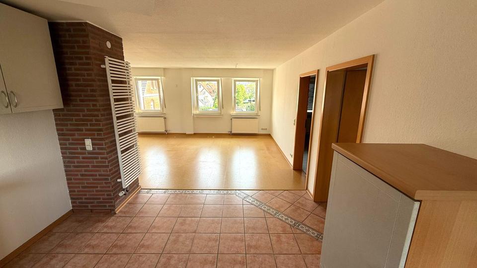 Dachgeschoßwohnung Bad Lippspringe - 3 Zimmer, 76 m&sup2;, 646&euro; | Angebot:26335934