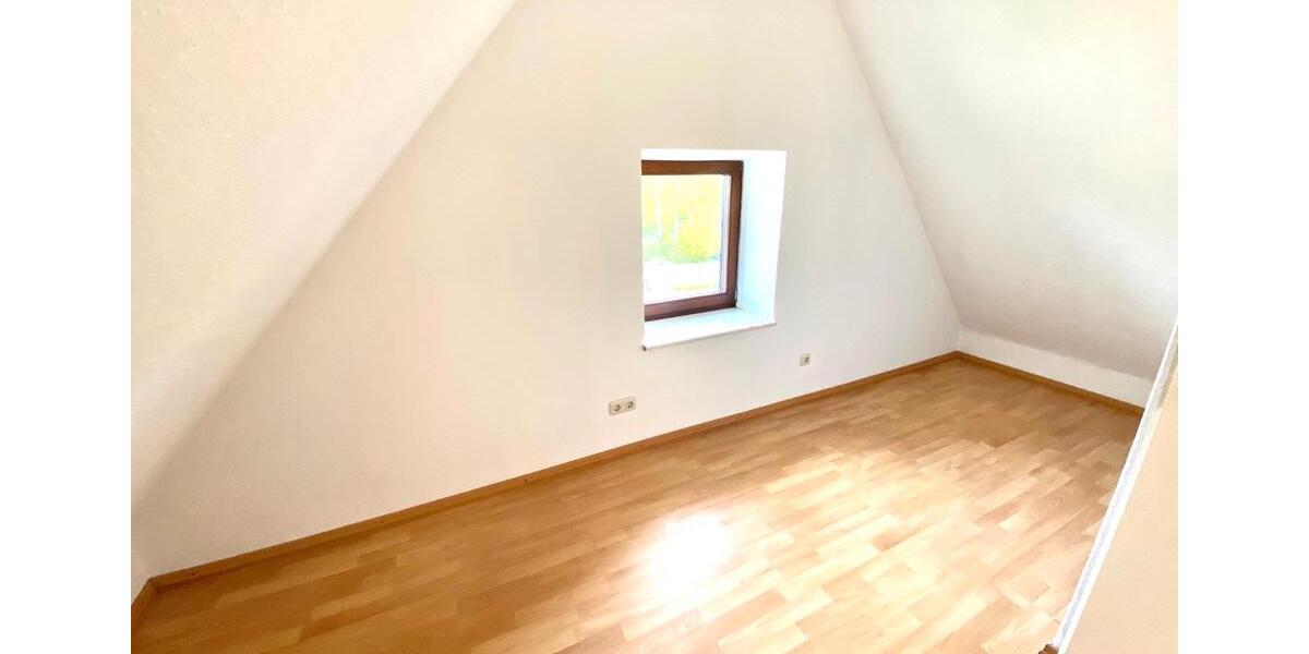 Dachgeschoßwohnung Schlangen - 2 Zimmer, 30 m&sup2;, 375&euro; | Angebot:27600496