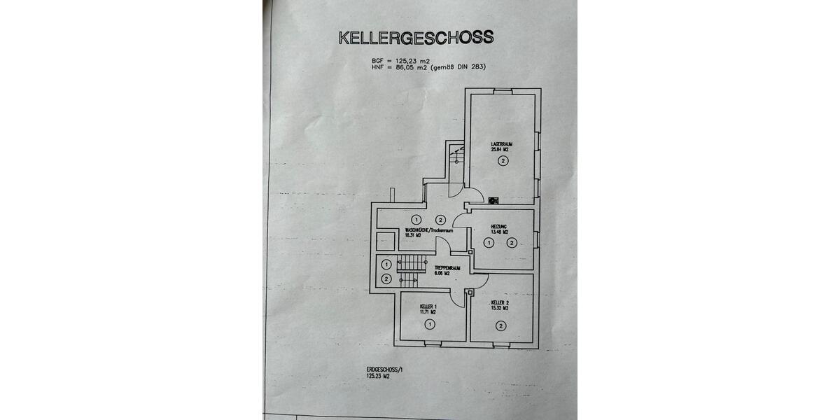 Mehrfamilienhaus, Wohnhaus Detmold - 7 Zimmer, 200 m&sup2;, 450.000&euro; | Angebot:24662652