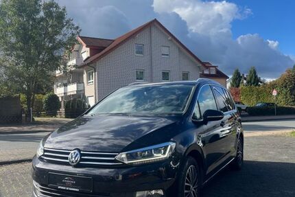 VW Touran 151.400 km 14.490 &euro; Detmold 32760