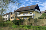 Ruhiges Mehrparteienhaus mit Garten 8 zimmer